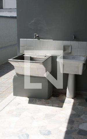 Casa para alugar com 266m², 3 quartos e 2 vagasÁrea de Serviço