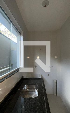 Apartamento para alugar com 35m², 2 quartos e sem vagaCozinha e Área de Serviço