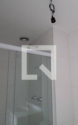 Apartamento para alugar com 54m², 2 quartos e 1 vagaBanheiro da suíte 