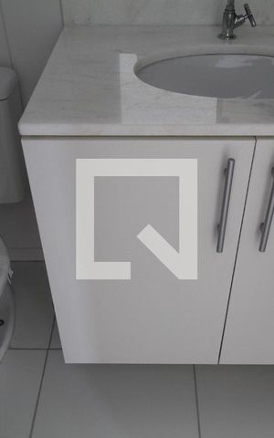 Apartamento para alugar com 54m², 2 quartos e 1 vagaBanheiro do corredor
