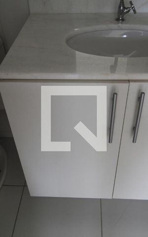 Apartamento para alugar com 54m², 2 quartos e 1 vagaBanheiro da suíte 