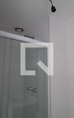 Apartamento para alugar com 54m², 2 quartos e 1 vagaBanheiro do corredor
