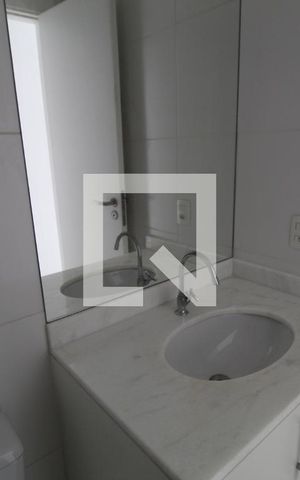 Apartamento para alugar com 54m², 2 quartos e 1 vagaBanheiro do corredor