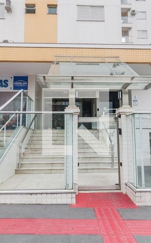 Apartamento para alugar com 75m², 2 quartos e 1 vagaFachada