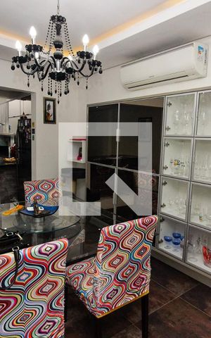 Casa à venda com 110m², 2 quartos e sem vaga Casa à venda com 110m², 2 quartos e sem vagaSala de Jantar