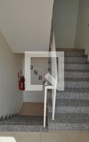 Casa de condomínio para alugar com 36m², 1 quarto e 1 vagaEscada
