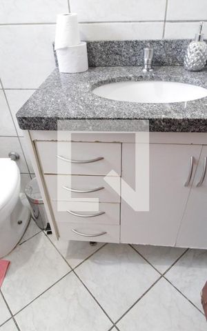 Apartamento para alugar com 58m², 2 quartos e 1 vagaBanheiro Social