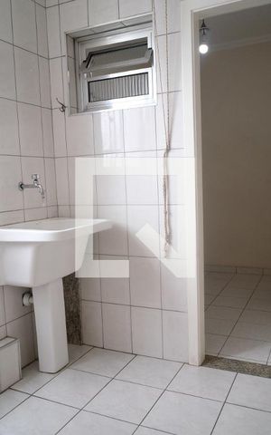 Apartamento à venda com 74m², 2 quartos e 1 vagaÁrea de Serviço