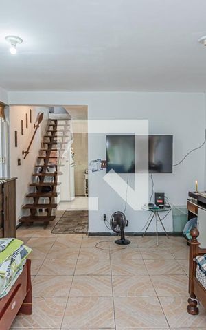 Casa à venda com 250m², 4 quartos e sem vagaSala - casa 2