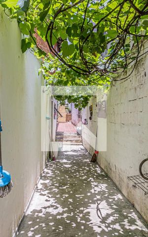 Casa à venda com 250m², 4 quartos e sem vagaCorredor