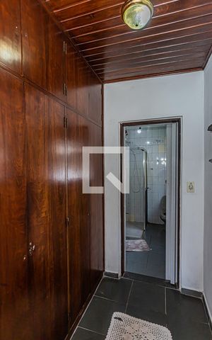Casa à venda com 250m², 4 quartos e sem vagaCloset suite - casa 2