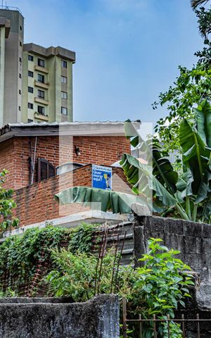 Casa à venda com 250m², 4 quartos e sem vagaPlaquinha fundos