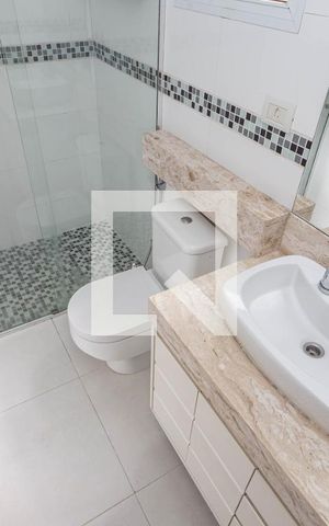 Casa à venda com 307m², 4 quartos e 2 vagas Casa à venda com 307m², 4 quartos e 2 vagasBanheiro