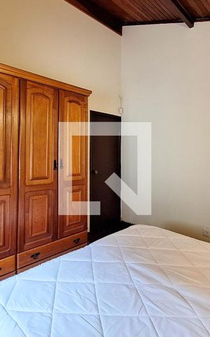 Casa à venda com 490m², 3 quartos e 3 vagas Casa à venda com 490m², 3 quartos e 3 vagasQuarto