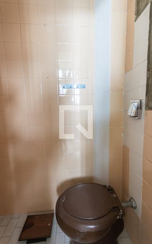 Apartamento à venda com 80m², 2 quartos e 1 vagaBanheiro de serviço