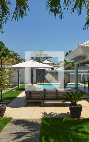 Casa de condomínio à venda com 431m², 6 quartos e 6 vagasÁrea externa