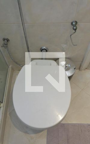 Casa de condomínio à venda com 431m², 6 quartos e 6 vagasBanheiro da Suíte 4