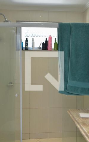 Casa de condomínio à venda com 431m², 6 quartos e 6 vagasBanheiro da Suíte 3