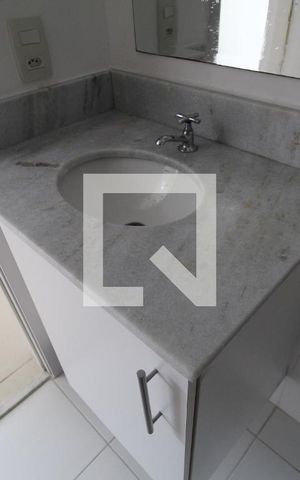 Apartamento para alugar com 90m², 3 quartos e 1 vagaBanheiro do corredor