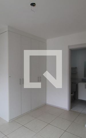 Apartamento para alugar com 90m², 3 quartos e 1 vagaSuíte