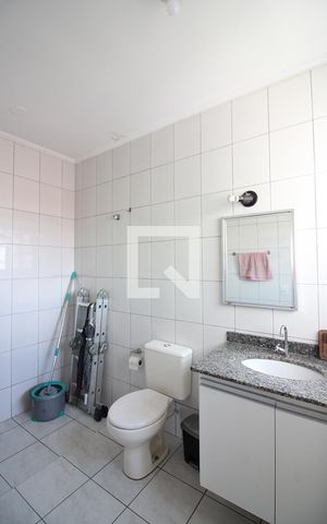 Casa para alugar com 133m², 2 quartos e 3 vagasBanheiro Social 1