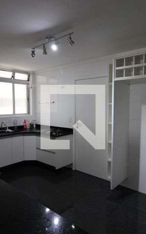 Apartamento à venda com 135m², 3 quartos e 2 vagasSala integrada com a cozinha