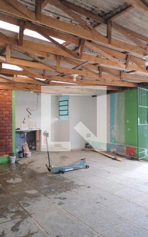 Casa à venda com 250m², 2 quartos e 1 vagaGaragem