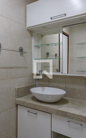 Casa à venda com 180m², 2 quartos e 4 vagas Casa à venda com 180m², 2 quartos e 4 vagasBanheiro