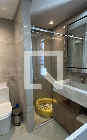 Casa de condomínio à venda com 188m², 4 quartos e 4 vagasBanheiro da Suíte 2
