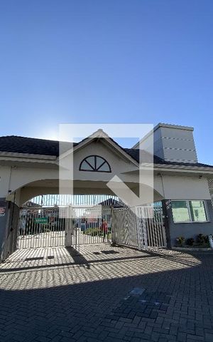 Casa de condomínio à venda com 188m², 4 quartos e 4 vagasfachada condominio