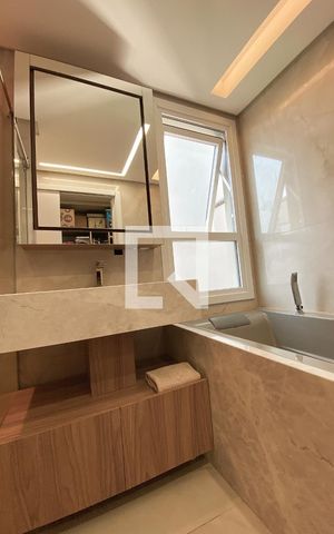 Casa de condomínio à venda com 188m², 4 quartos e 4 vagasBanheiro da Suíte 2