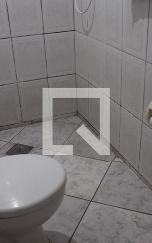 Casa à venda com 96m², 2 quartos e 1 vagaBanheiro 1
