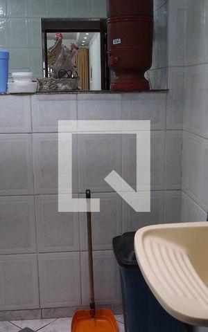 Casa à venda com 96m², 2 quartos e 1 vagaÁrea de Serviço