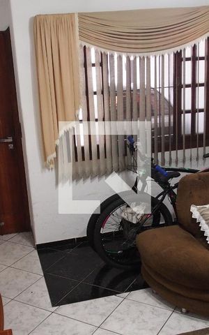 Casa à venda com 96m², 2 quartos e 1 vagaSala