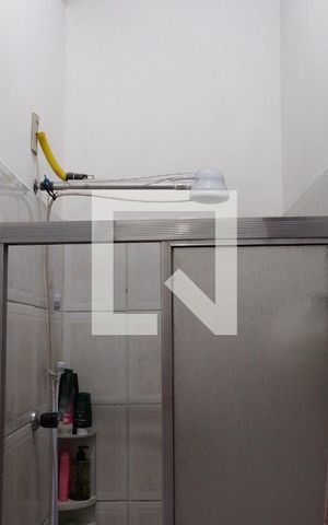 Casa à venda com 96m², 2 quartos e 1 vagaBanheiro 2