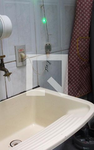 Casa à venda com 96m², 2 quartos e 1 vagaÁrea de Serviço