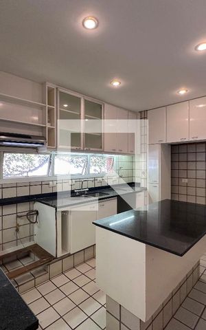 Casa à venda com 561m², 3 quartos e 4 vagasCozinha