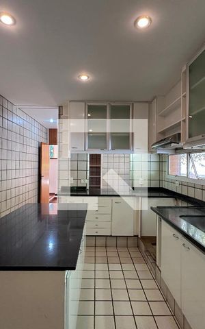 Casa à venda com 561m², 3 quartos e 4 vagasCozinha