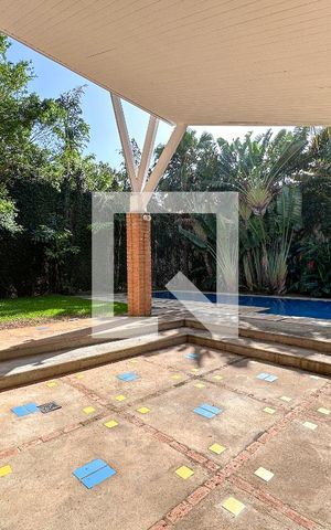Casa à venda com 561m², 3 quartos e 4 vagasVaranda
