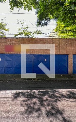Casa à venda com 561m², 3 quartos e 4 vagasFachada