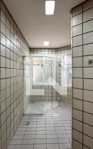 Casa à venda com 561m², 3 quartos e 4 vagasBanheiro Suíte