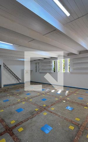 Casa à venda com 561m², 3 quartos e 4 vagasGaragem