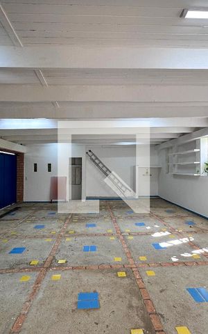 Casa à venda com 561m², 3 quartos e 4 vagasGaragem