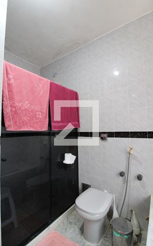Casa de condomínio à venda com 359m², 3 quartos e 2 vagasBanheiro da Suíte