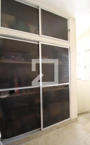 Casa de condomínio à venda com 359m², 3 quartos e 2 vagasDespensa