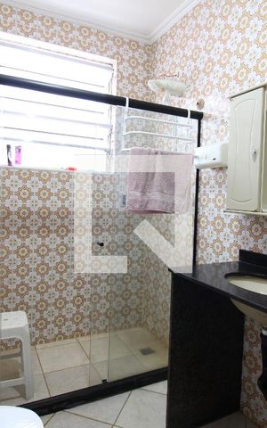 Casa de condomínio à venda com 359m², 3 quartos e 2 vagasBanheiro Social