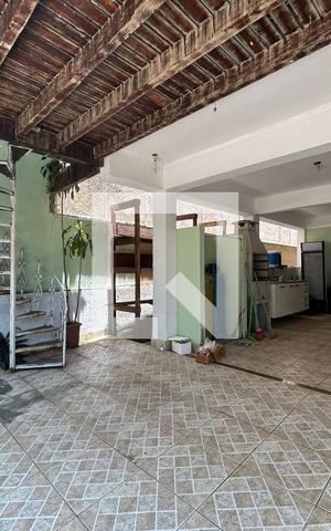 Casa de condomínio à venda com 359m², 3 quartos e 2 vagas Casa de condomínio à venda com 359m², 3 quartos e 2 vagasGaragem