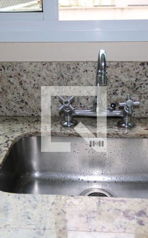 Casa à venda com 430m², 4 quartos e 5 vagas Casa à venda com 430m², 4 quartos e 5 vagasCozinha