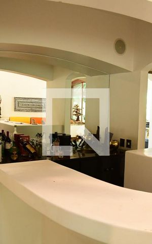 Casa de condomínio para alugar com 900m², 7 quartos e 6 vagasSala