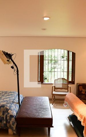 Casa de condomínio para alugar com 900m², 7 quartos e 6 vagasSuíte